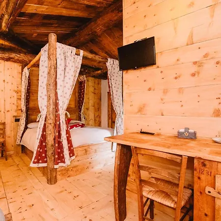 L'escola E Lou Mulin Gasthuis Sampeire