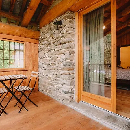 L'escola E Lou Mulin Gasthuis