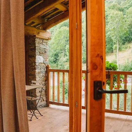 L'escola E Lou Mulin Guest house