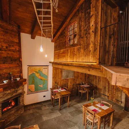 Guest house L'escola E Lou Mulin
